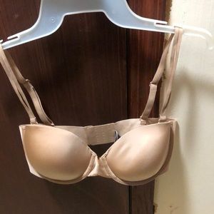 Victoria Secret Illusion Strapless Size 36D